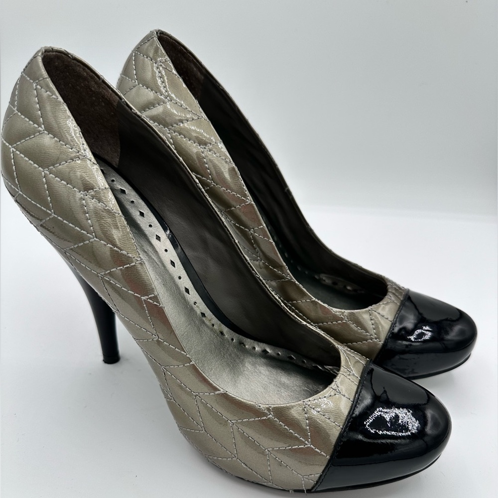 BCBG quilted leather upper heel size 10b light army green and black patent